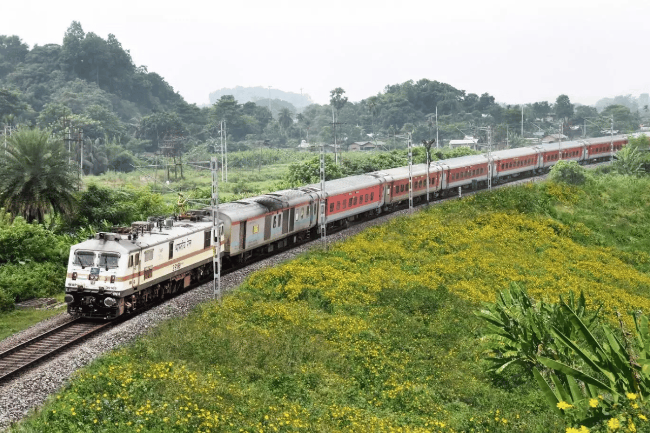 Mumbai-Assam Train